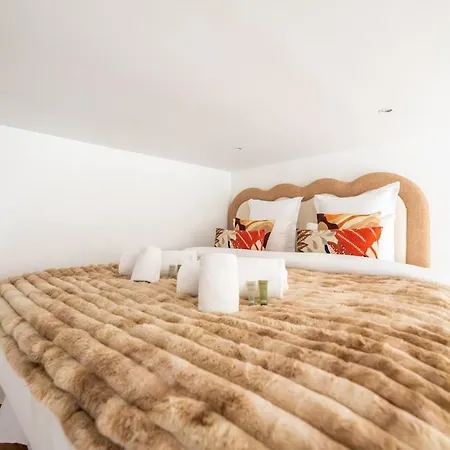 Apartman Bright & Modern In *